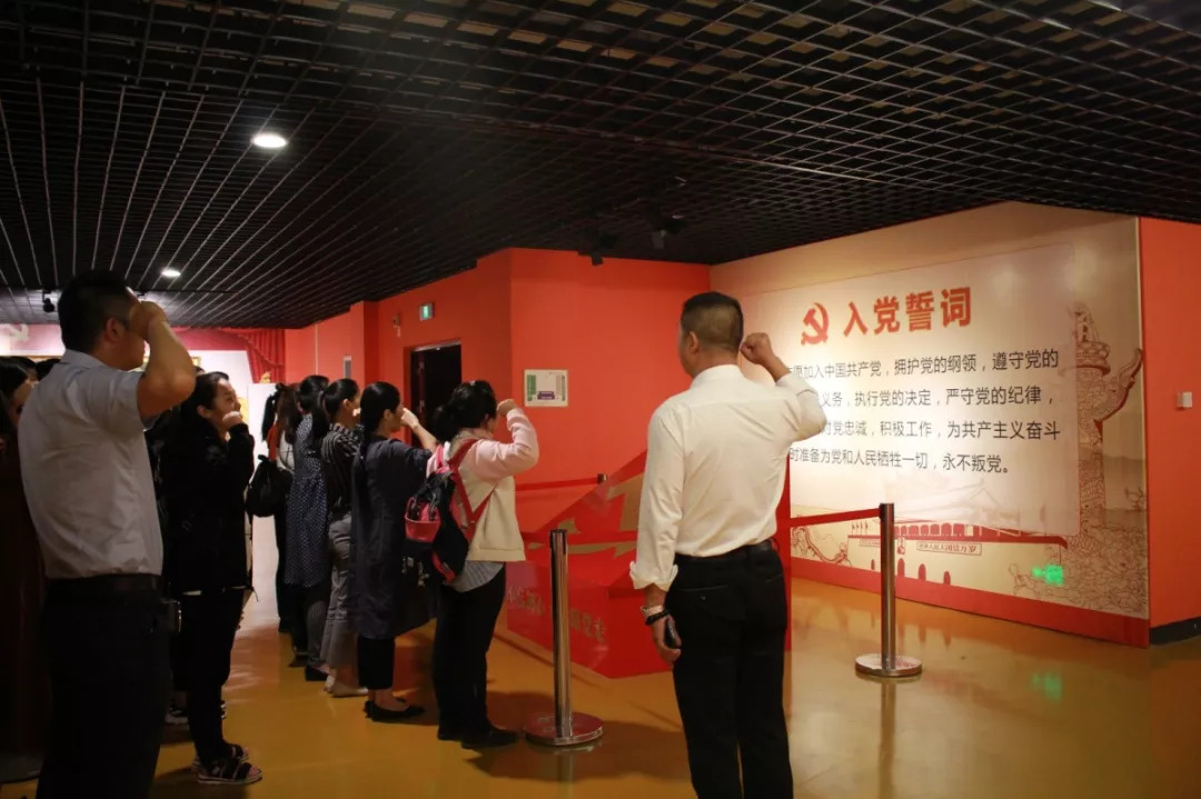 2.jpg 山東力明科技職業(yè)學(xué)院