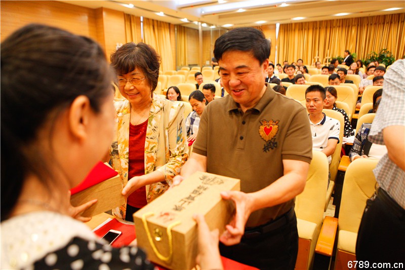 口腔醫(yī)學|護理招生|民辦學校|口腔醫(yī)學|民辦院校招生|力明學院|山東|中西醫(yī)結合|醫(yī)學|臨床醫(yī)學|口腔醫(yī)學|中醫(yī)|中藥|護理|針灸|推拿|大學|學院|民辦|私立|高職|?？苵本科|成人教育|遠程教育|脫產(chǎn)|業(yè)余|函授|夜大|理工|文史|藝術|體育|護士管理公司|南丁格爾|幸福公社|養(yǎng)老院