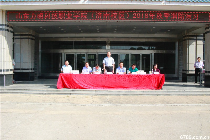 口腔醫(yī)學(xué)|護(hù)理招生|民辦學(xué)校|口腔醫(yī)學(xué)|民辦院校招生|力明學(xué)院|山東|中西醫(yī)結(jié)合|醫(yī)學(xué)|臨床醫(yī)學(xué)|口腔醫(yī)學(xué)|中醫(yī)|中藥|護(hù)理|針灸|推拿|大學(xué)|學(xué)院|民辦|私立|高職|?？苵本科|成人教育|遠(yuǎn)程教育|脫產(chǎn)|業(yè)余|函授|夜大|理工|文史|藝術(shù)|體育|護(hù)士管理公司|南丁格爾|幸福公社|養(yǎng)老院