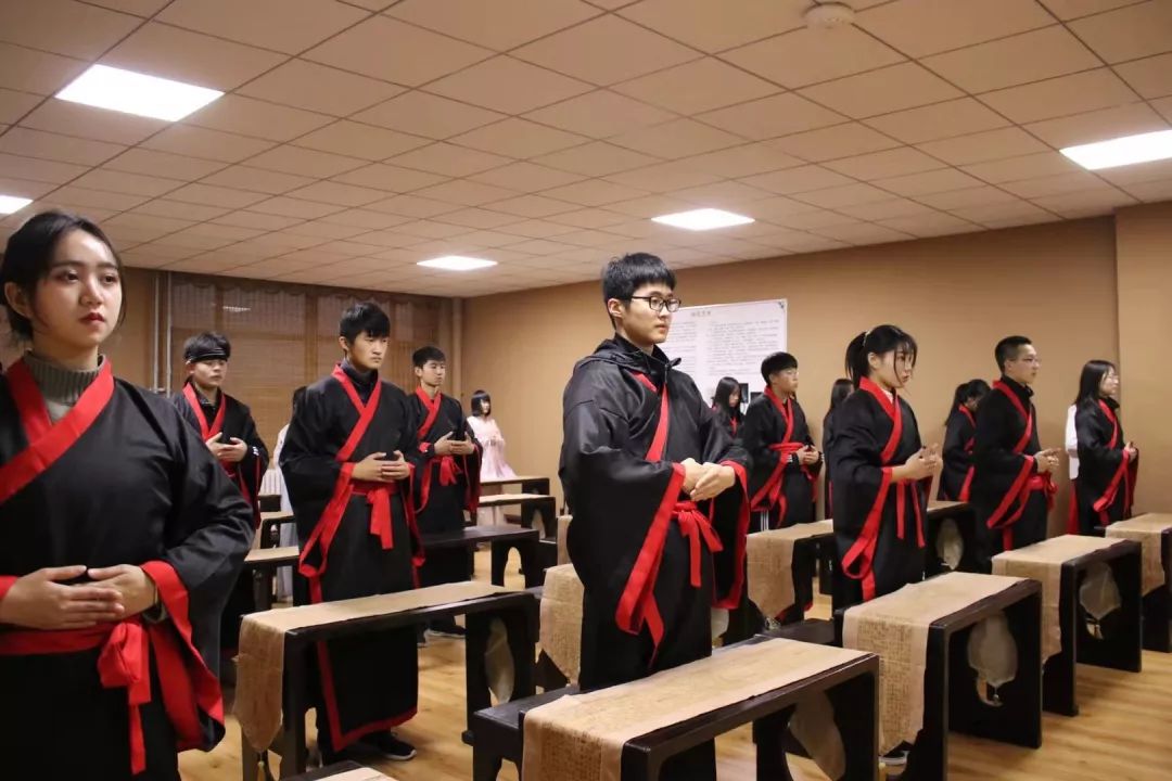 1575606678921438.jpg 山東力明科技職業(yè)學院